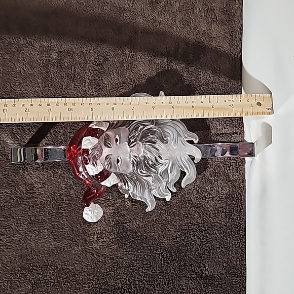 Christmas Santa Wreath Hanger Over the Door 12.5" Long - Picture 2 of 6